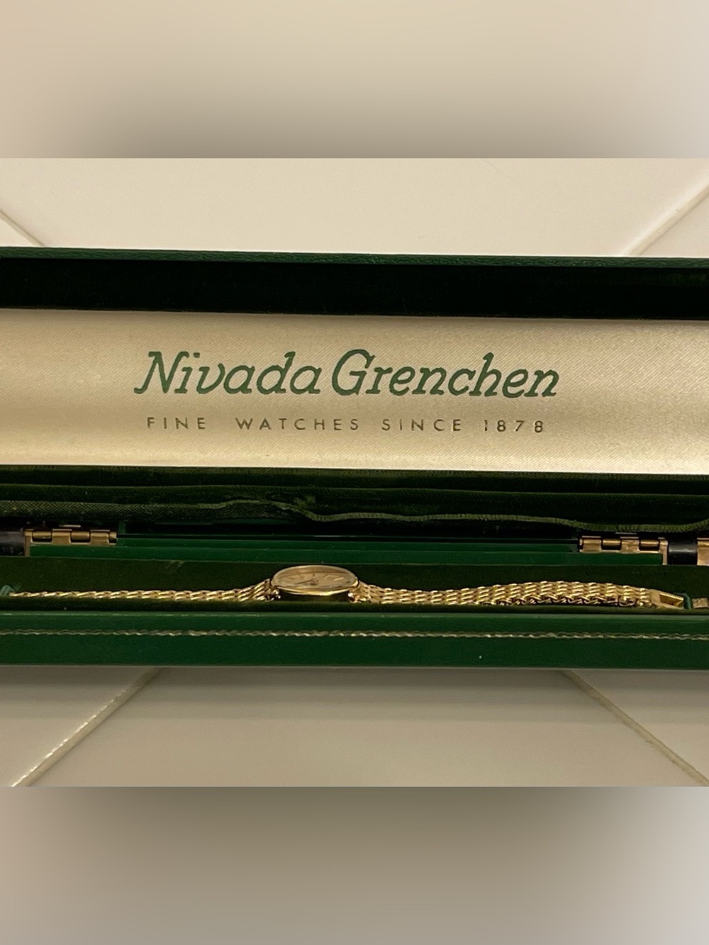 NIVADA GRENCHEN Collector Watch Box Green & Gold w/Brass Hinges